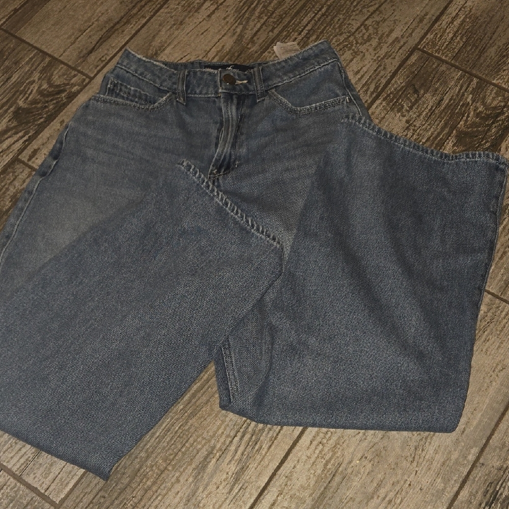 Hollister Relaxed Fit Blue Jeans